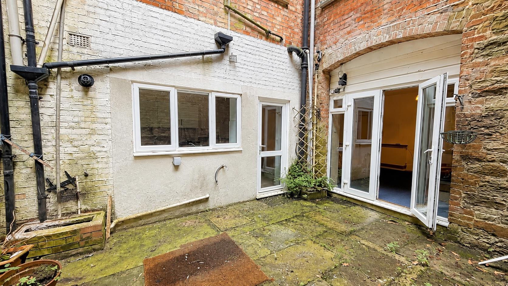 2 bed property in Marina, St. Leonards-On-Sea